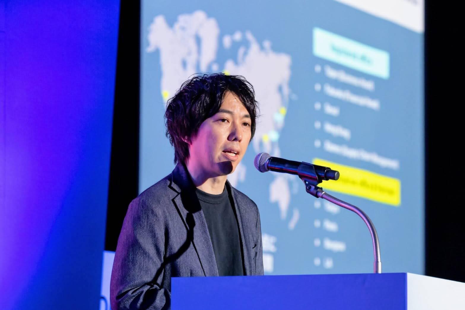 第2回総合クリエイティブ人材育成講座の講師である三ヶ島一樹氏の写真