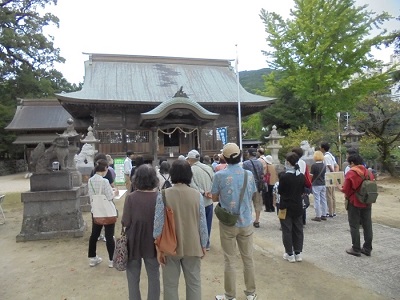 與止日女神社の社殿の様子。