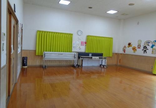 東与賀児童館 集会室