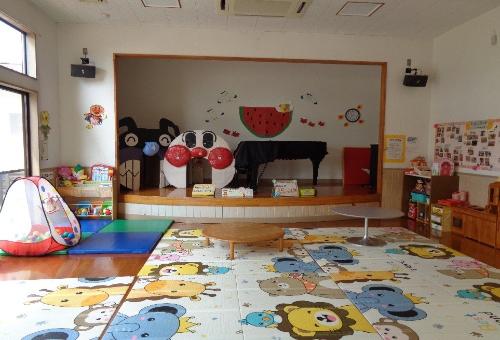 東与賀児童館 遊戯室